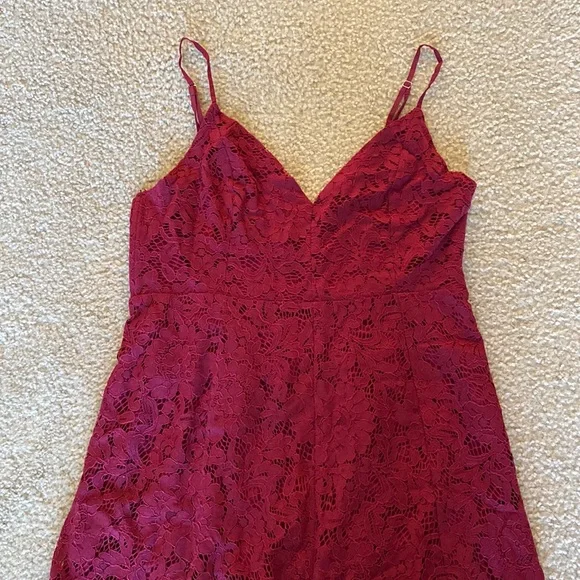 Lulus Red Lace Dress, size Large - Picture 1 of 6
